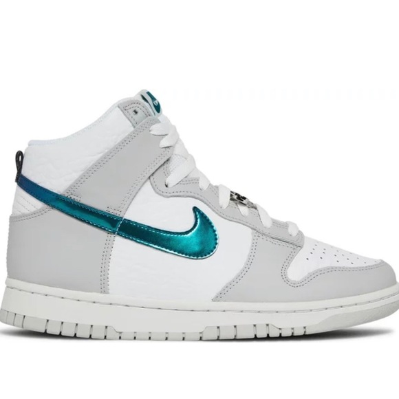 Nike Shoes - Wmns Dunk High 'FLS'